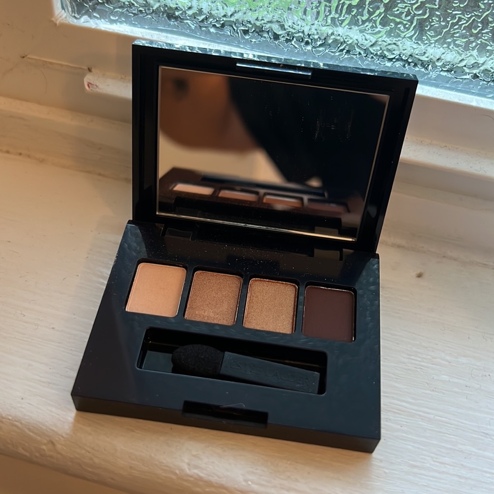 Estee Lauder mini eyeshadow pallette